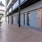 شقة Cozy Loft With Balcony In