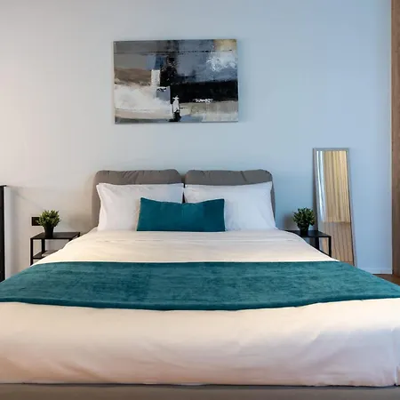 Cozy Loft With Balcony In Lägenhet *