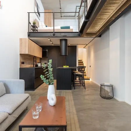 Cozy Loft With Balcony In * Limasol